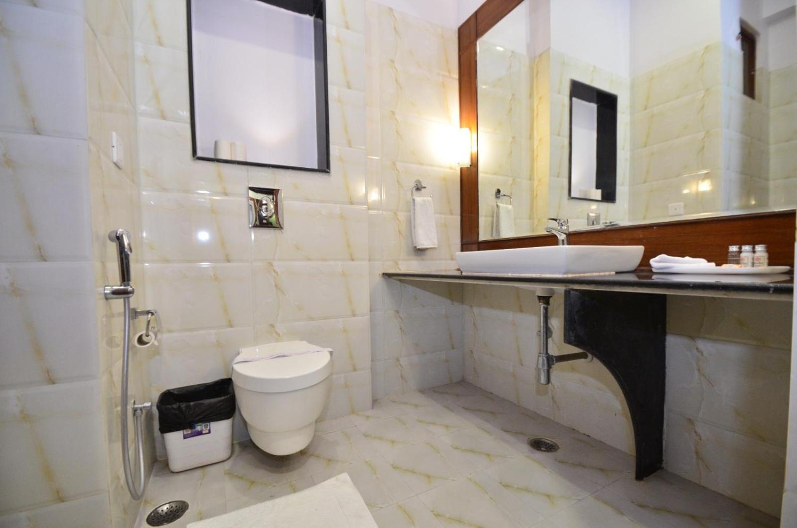 Hotel Aaram Mahal By Pachar Group Udaipur Exterior foto