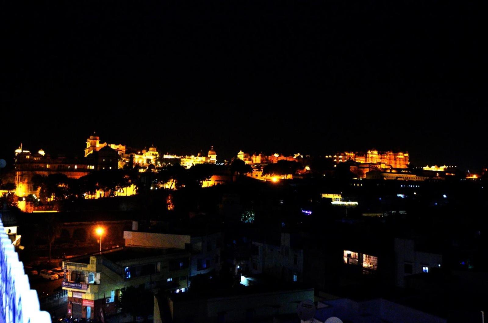 Hotel Aaram Mahal By Pachar Group Udaipur Exterior foto