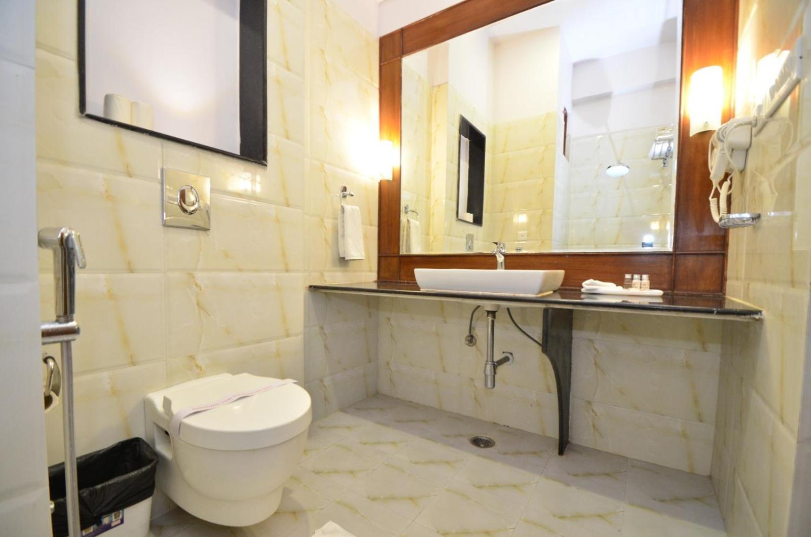 Hotel Aaram Mahal By Pachar Group Udaipur Exterior foto
