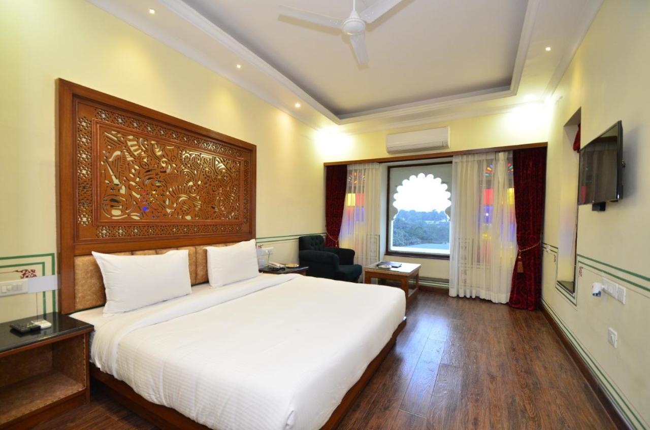 Hotel Aaram Mahal By Pachar Group Udaipur Exterior foto