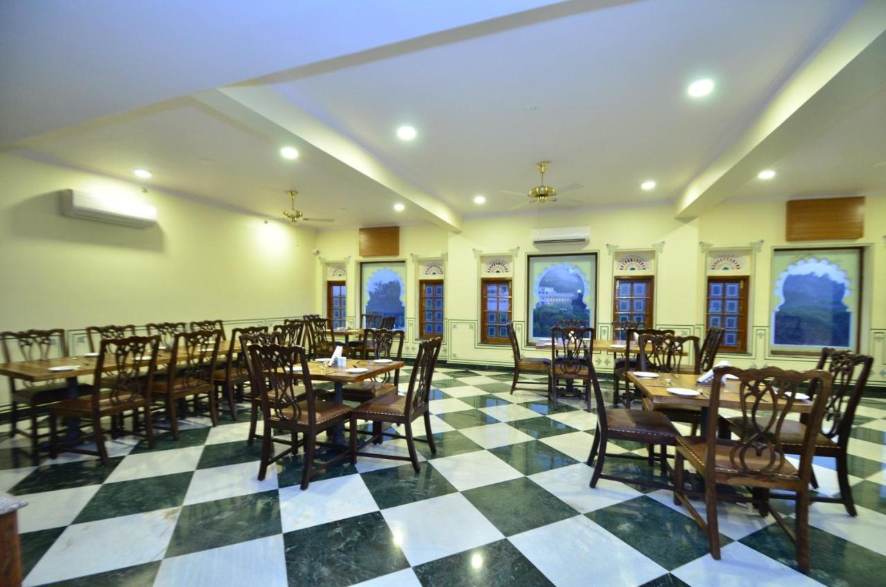 Hotel Aaram Mahal By Pachar Group Udaipur Exterior foto