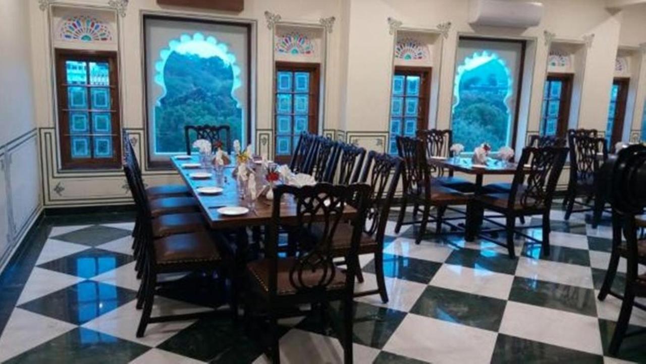 Hotel Aaram Mahal By Pachar Group Udaipur Exterior foto